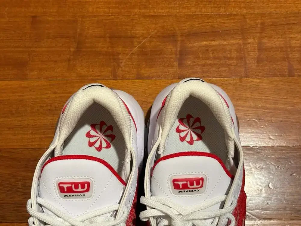 Nike Air Max TW White/University Red DQ3984-104 Sneakers Size 12